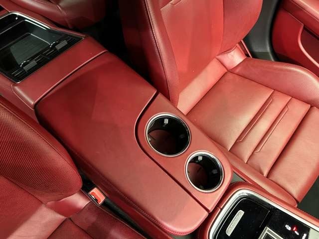LIBERALAはガリバーグループですから、下取車も高額査定をお約束いたします。全国どこでも対応可能です。