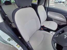 運転席シート廻りは使用感も少なく、良好な状態です！