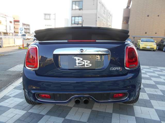 ご遠方の方にもご安心してご購入頂けるよう、全車、日本自動車鑑定協会（JAAA、AIS）により鑑定済みです。お車の詳細状態は鑑定書としてWEB上でもご覧いただけます！