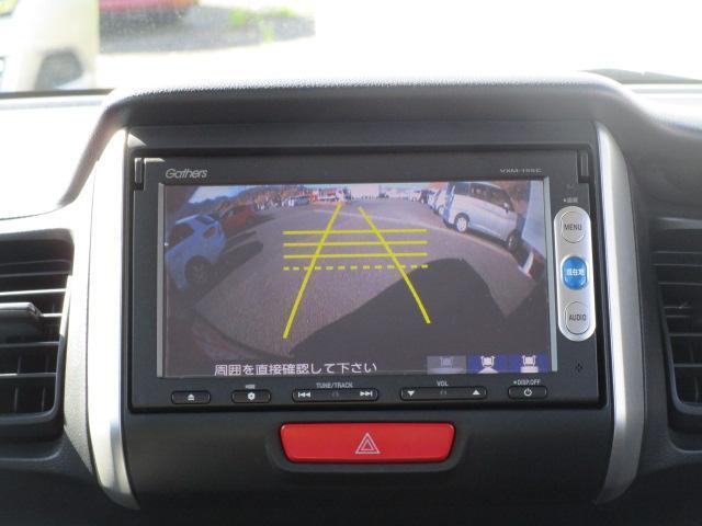 バックモニター付きナビ装備で駐車も楽々です