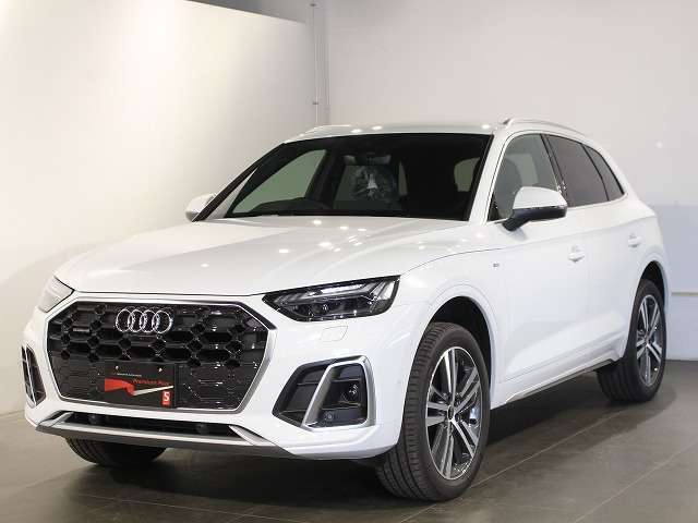 現在お乗りのお車、国産車・輸入車問わず下取りはもちろん可能です。増車やお乗り換えをご検討のお客様は是非、一度当店の認定中古車担当スタッフまでご相談くださいませ。