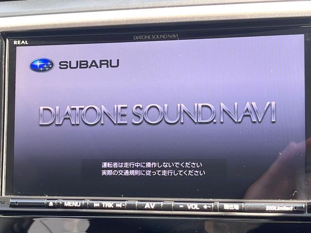 【純正ナビ】人気の純正ナビを装備。オーディオ機能も充実しており、Bluetooth接続すればお持ちのスマホやMP3プレイヤーの音楽を再生可能！毎日の運転がさらに楽しくなります！！