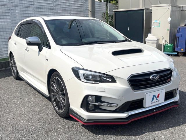 大好評のボディコーティング「弾スプラッシュコート」もご納車までに施工可能。通常のガラスコートと異なる、耐久年数6年の無機質ガラスコーティングが、ボディをキレイな状態に保ってくれます。