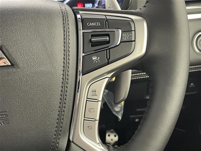 【運転席操作部】快適なドライブを楽しむための機能が装備されています！運転席から触れるので、使いやすいです！除菌プランいれていただくと、さらに清潔で安心していただけます！