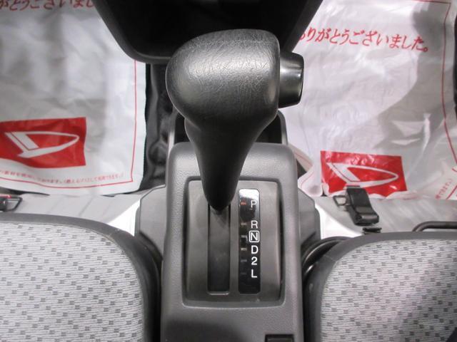中古車は一物一価、同じようなお車でも、整備状況、外内装の状態など様々です。