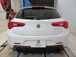 弊社ポリシーとして、全中古車、お忙しく実車確認できないお客様のために実車確認頂かなくとも安心して購入頂けれるクオリティを目指して仕上げております。