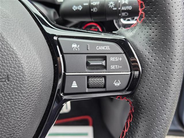 【運転席操作部】快適なドライブを楽しむための機能が装備されています！運転席から触れるので、使いやすいです！除菌プランいれていただくと、さらに清潔で安心していただけます！