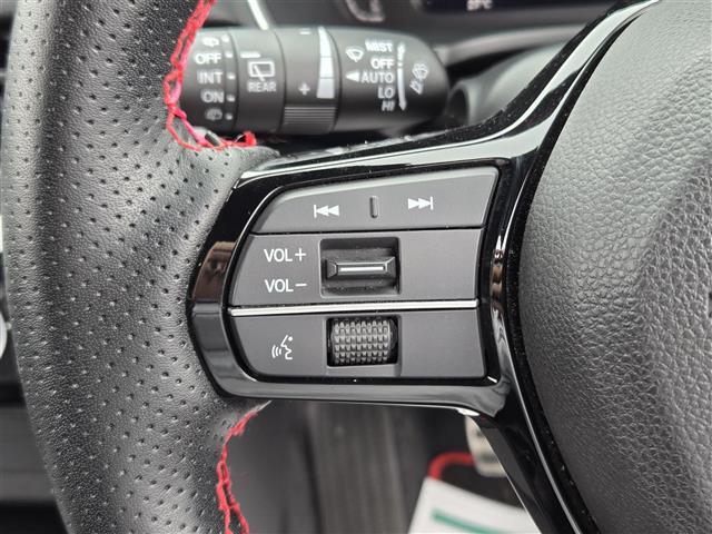 【運転席操作部】快適なドライブを楽しむための機能が装備されています！運転席から触れるので、使いやすいです！除菌プランいれていただくと、さらに清潔で安心していただけます！