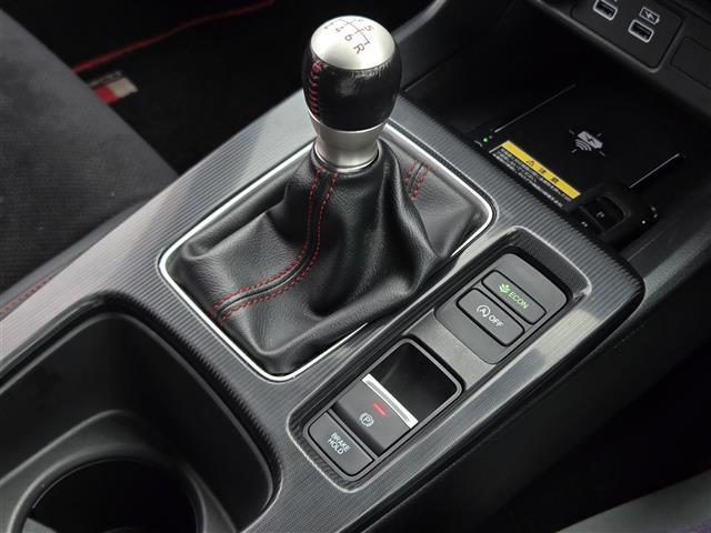 【シフトレバー】シフトも操作しやすく快適なドライブを楽しんでいただけます！