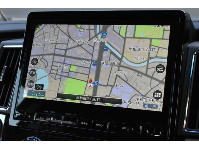 【ナビゲーション】ワイドで明るい液晶画面、簡単な操作方法、多機能ナビゲーション。知らない街でも安心です。