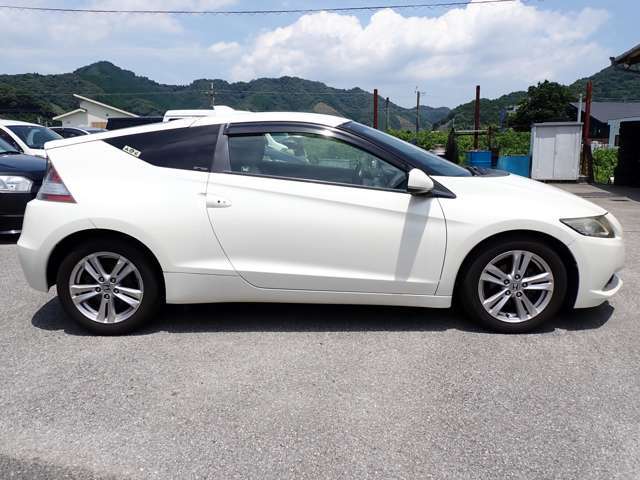 弊社は三菱サテライトショップです！三菱車なら安くお買い得価格にてご提供できます！その他メーカーももちろん扱っております。価格には自信がありますので一度お問い合わせ下さいませ♪お待ちしております(^^♪