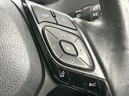 【トヨタセーフティセンス】走行中に前方の車両等を認識し、衝突しそうな時は警報とブレーキで衝突回避と被害軽減をアシスト。より安全にドライブをお楽しみいただけます。