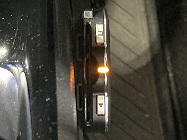 【ETC】高速道路の料金所をストレスなく通過！話題のスポットやサービスエリアに多い「スマートIC」利用時は必須のアイテムです。当店でセットアップを実施、ご納車当日からすぐにご利用いただけます！