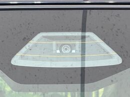 【スズキ　セーフティサポート】走行中に前方の車両等を認識し、衝突しそうな時は警報とブレーキで衝突回避と被害軽減をアシスト。より安全にドライブをお楽しみいただけます。