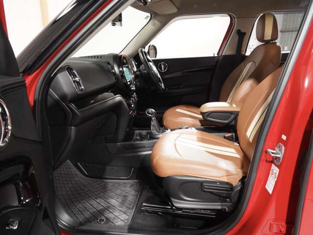 ■納車に関して・・・当社、ミニ専門店イールは皆様へ心を込めて納車いたします！■北海道から沖縄まで陸送業者にてお届けいたします■詳しくは販売スタッフまでお問合せください。