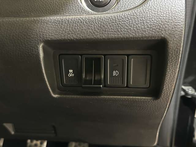 遠方にお住いの方でもご安心ください。全国各地の納車実績多数あります。実車を確認できない方へも詳細な車両情報を電話やメールでお伝えします。