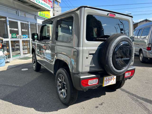 掲載の総額は広島県内での登録納車で計算しております。別途県外登録費用が掛かってしまいますが、県外の方でもご購入頂けます。