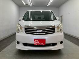 初の車を購入されるお客様が多いのも、このお店の特徴です。だからこそ、安心して乗って頂ける様に保証やロードサービスも充実させています。