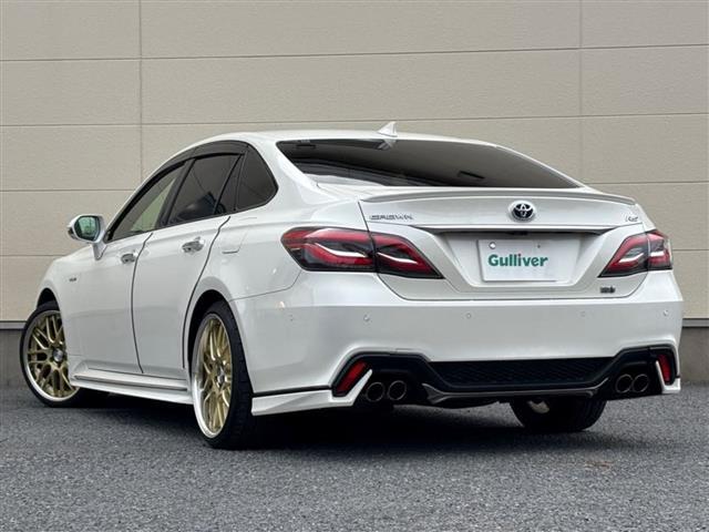 店舗にて現車の確認もいただけますので、お電話で在庫のご確認の上是非ご来店くださいませ。