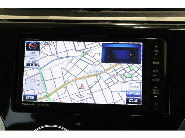 ワイドで明るい液晶画面、簡単な操作方法、多機能ナビゲーション。知らない街でも安心です。パナソニック ストラーダ「CN-S310WD」