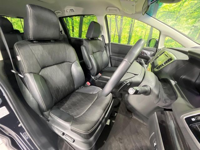 運転席シート廻りは使用感も少なく、良好な状態となっています。丁寧に使われていたことがよくわかりますね。