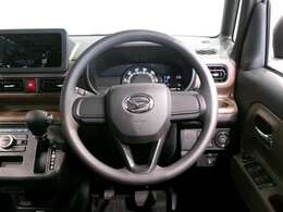 ドライバーに寄り添う快適な操作フィールをもたらすステアリングです。