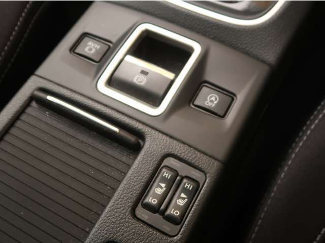 エンジンなどの機関系も良好です！是非来て・見て・乗って下さい！当社オリジナルのカ-洗浄実施車！手の行き届かないエンジンル-ム内の油汚れを専用洗剤で落とし、高圧水洗浄、樹脂部分を艶出し剤で磨き上げます！