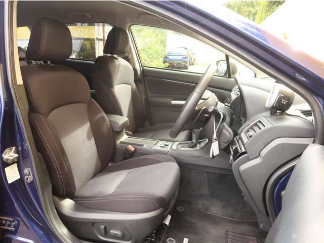 便利な機能が沢山付いているナビ付です！DVDビデオの再生も出来ますよ！