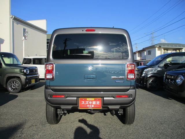 バックドアは開口部が広いので荷物の積み下ろしに便利です☆