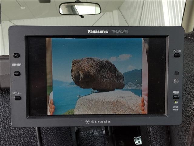 ■　装備7　■　Panasonic後席モニター