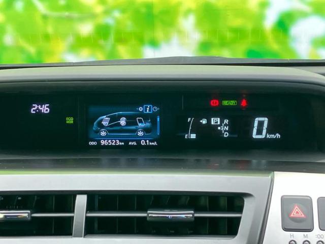 WECARSの展示場では実際に見て、触ってお車をお選びいただけます！知識の豊富な営業スタッフが様々なカーライフをご提案いたします！