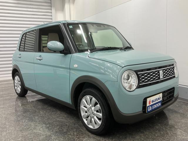 車内は内装デザインやインテリアがお部屋のような落ち着きのある空間