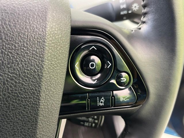 【トヨタセーフティセンス】走行中に前方の車両等を認識し、衝突しそうな時は警報とブレーキで衝突回避と被害軽減をアシスト。より安全にドライブをお楽しみいただけます。