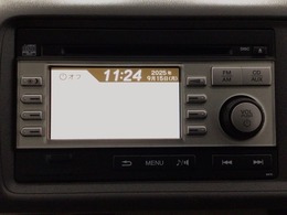【オーディオ機能】CDプレーヤーを装備♪もちろんFM/AMラジオもお聞きいただけますよ♪
