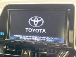 【純正9型ナビ】インテリアに溶け込むスタイリッシュな「専用設計」メーカーナビを装備♪視認性や操作性など基本性能にも優れ、より上質なカーライフをお楽しみいただけます。