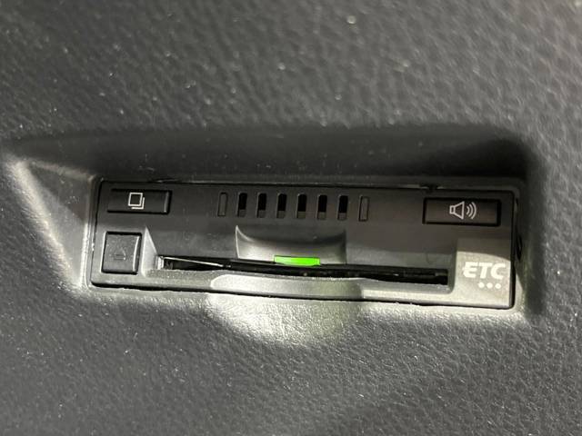 【ETC】高速道路の料金所をストレスなく通過！話題のスポットやサービスエリアに多い「スマートIC」利用時は必須のアイテムです。当店でセットアップを実施、ご納車当日からすぐにご利用いただけます！