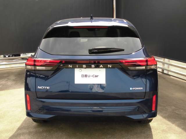納車前には、日産のエンジニアが点検整備をしっかりさせて頂きます。消耗品部品の交換はもちろん、整備内容記録簿も納車時にお渡しいたしますので点検内容がちゃんと確認できて安心していただけます！！