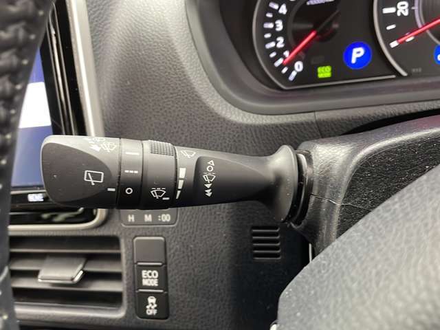 【運転席操作部】快適なドライブを楽しむための機能が装備されています！運転席から触れるので、使いやすいです！除菌プランいれていただくと、さらに清潔で安心していただけます！