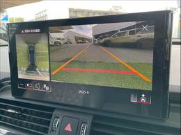 「アラウンドビューモニター」を装備で駐車が苦手な方でも安心です。