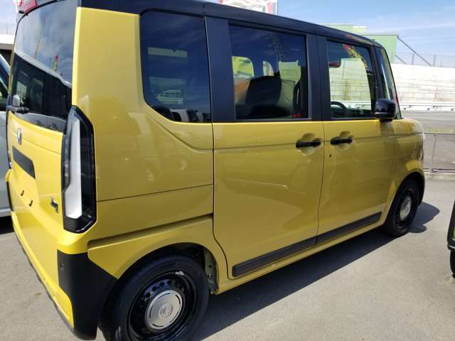 ☆車の保険は買ったところで加入するのがベストです。保険に関しても大手保険代理店をしておりますので安心してお任せください。不慮の事故の際も自社鈑金工場と連携して修理を進めてまいります☆