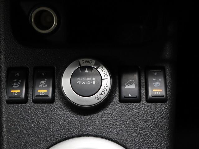 【2WD⇔4WD切替】路面状況に合わせて、お好みのタイミングで切り替え可能！