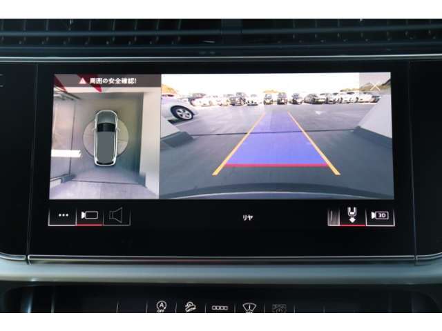 ●リアビューカメラ『入車経路を算出し、ガイドラインと補助線をディスプレイに表示します。同時にバンパーに内蔵のセンサーが障害物を感知し音で注意を促します。後方の死角も安心していただけます。』