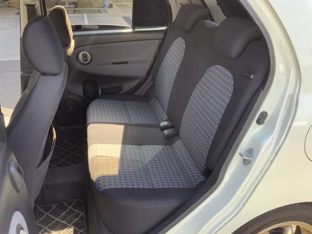 お車の状態で気になる部分がございましたら、メールにて掲載中以外の詳細画像お送りすることも可能です！お問い合わせはフリーダイヤル［0066-9711-202386］