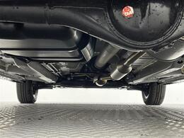 【下回り】下回りがきれいなうちに、防錆加工の施工がオススメ。降雪地域はもちろん、沿岸部にお住いの方や、趣味でマリン・ウィンタースポーツをされる方に大変好評いただいております。