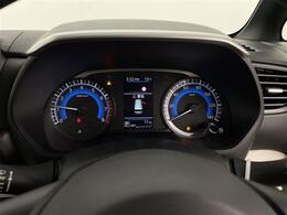 【スピードメーター】メーターがシンプルで見やすく運転しやすいですね！