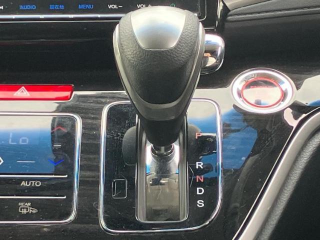 国産車から輸入車まで多様なお客様のニーズのお応えできるように、全国規模で豊富な在庫展開！車のことならWECARSへ！