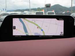 ■　装備2　■　純正コネクトナビ：純正ならでは操作性で使用も楽々！