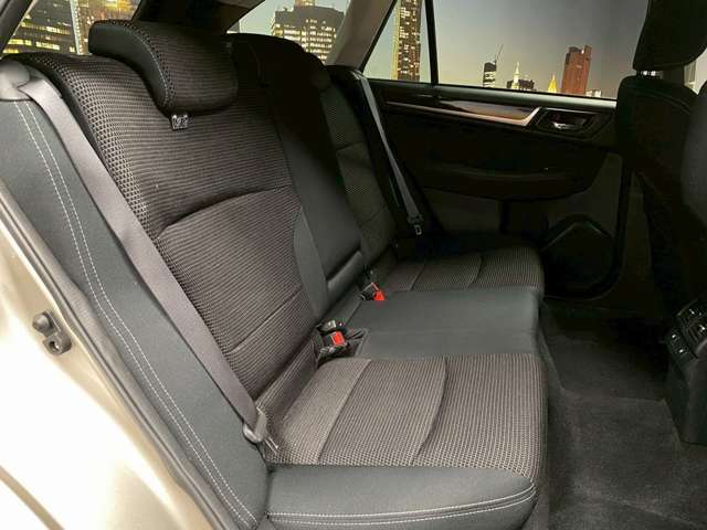 車内もキレイで嫌な臭いもありません☆車内の臭い、汚れが気になる方は内装のスチームクリーナーも施工可能です♪