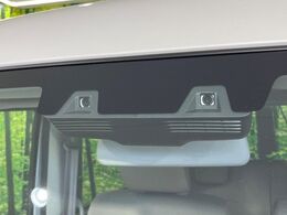 【スズキ　セーフティサポート】走行中に前方の車両等を認識し、衝突しそうな時は警報とブレーキで衝突回避と被害軽減をアシスト。より安全にドライブをお楽しみいただけます。