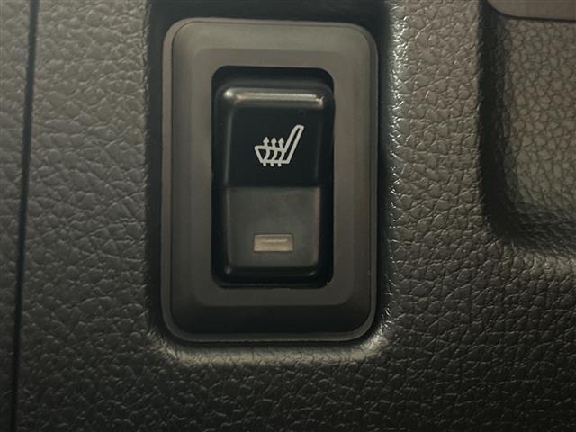 ◆商談ルームには「キッズスペース」を完備しています。DVD、ブロック、絵本、おままごとセット。お子様連れでも、ゆっくりとお車をお選びいただけます！